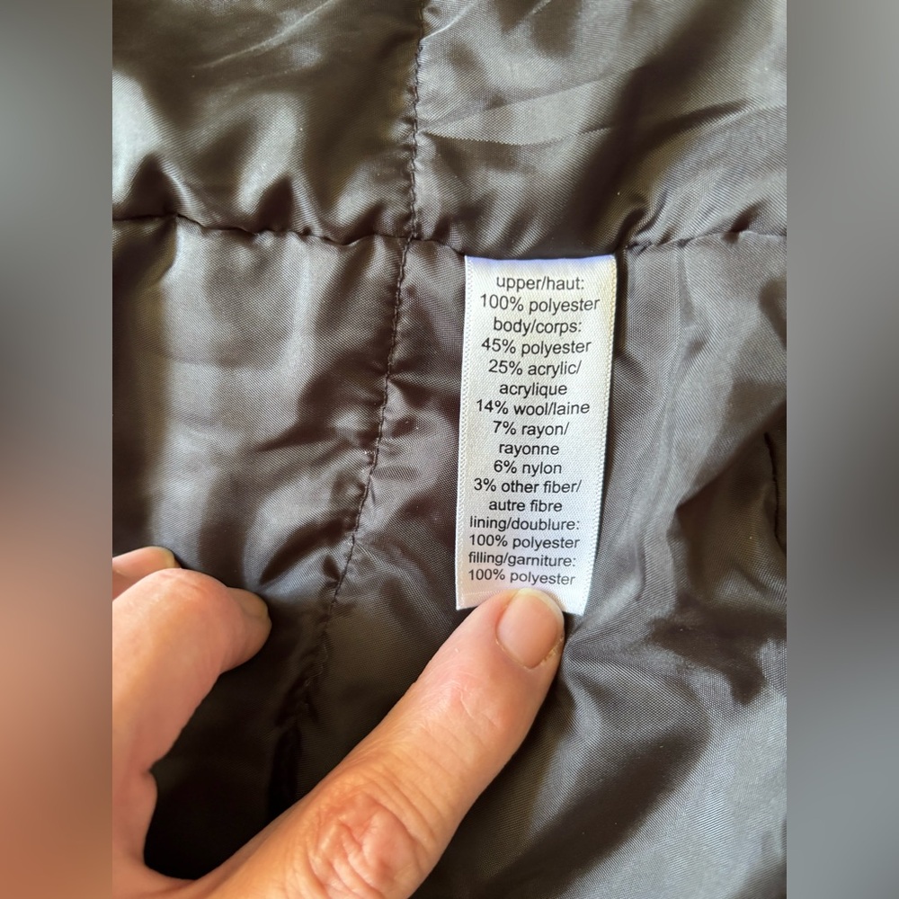Maurice’s red buffalo plaid puffer zip up vest women’s large 12 14 - Picture 7 of 7